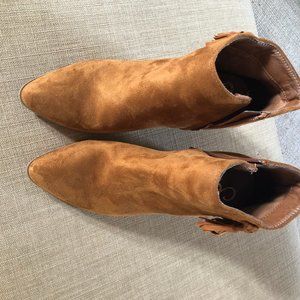 Ccocci saddle brown Suede Sadie booties size-8.5